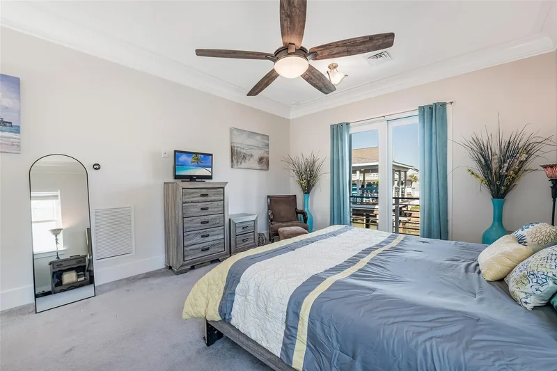 936 Long Reach Drive, Galveston, Texas, United States. - Photo 36