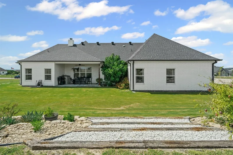 2045 Eagles Ridge Drive, Weatherford, TX 76087, Weatherford, Texas, United States. - Photo 33