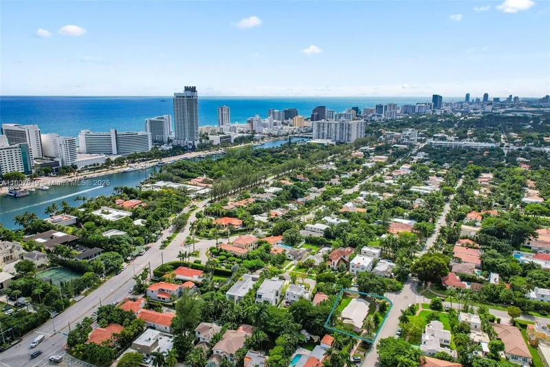 4601 Royal Palm Ave, Miami Beach, Florida, United States. - Photo 24