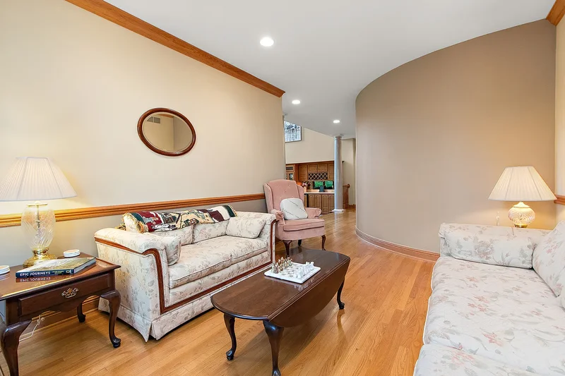 12444 Lake View Drive, Orland Park, IL 60467, Orland Park, Illinois, United States. - Photo 12