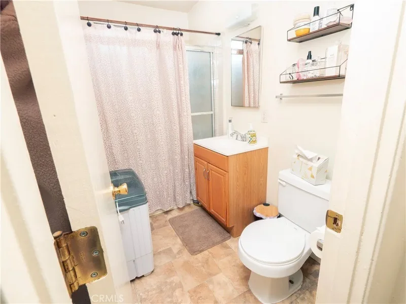 331 E Puente, Covina, CA 91723, Covina, California, United States. - Photo 46