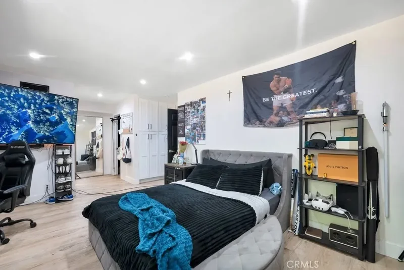 10122 Jovita Avenue, Los Angeles, California, United States. - Photo 16