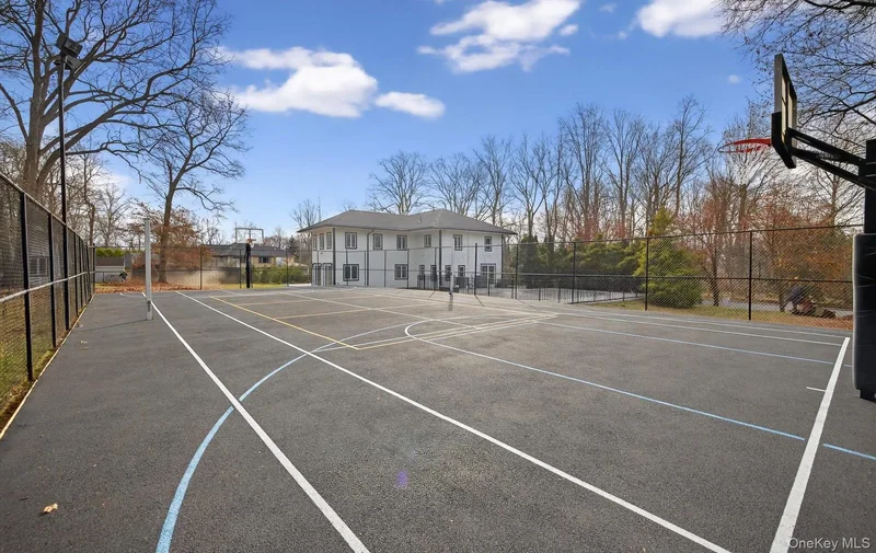369 Vanderbilt Parkway, Dix Hills, NY 11746, Huntington Station, New York, United States. - Photo 40