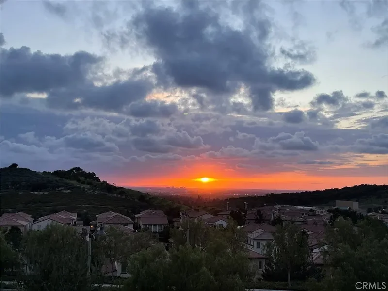 147 Oceano, Irvine, CA 92602, Irvine, California, United States. - Photo 7