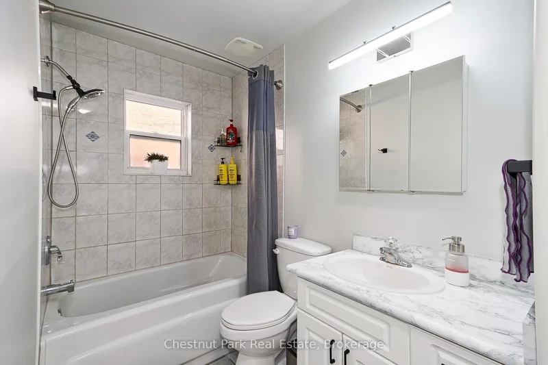 176 Melrose Avenue, Wasaga Beach, Ontario, Canada. - Photo 37