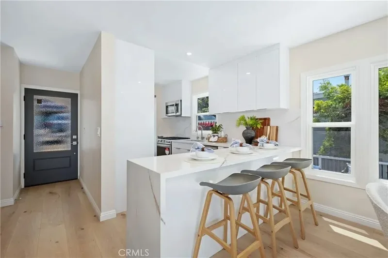 2961 Rounsevel, Laguna Beach, California, United States. - Photo 11