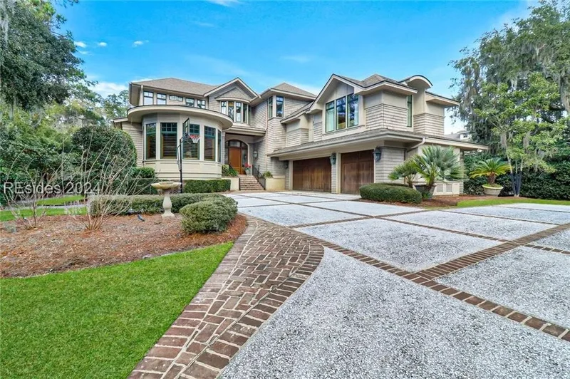 Spectacular home offering deep water views of the Calibogue Sound