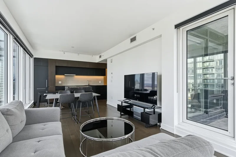 1288 Rue St-Antoine O. 5006, Montréal, Quebec, Canada. - Photo 8