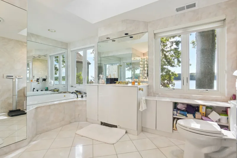 65 Neptune Dr, Groton, Connecticut, United States. - Photo 18