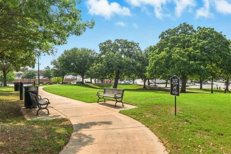 1577 Main Street, Grapevine, Texas, United States. - Photo 22