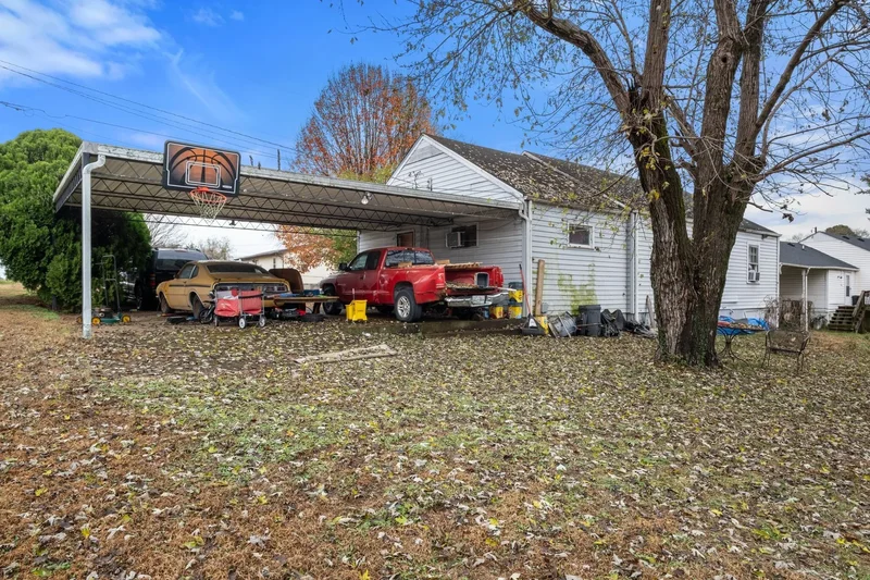 4252 Woods St, Nashville, Tennessee, United States. - Photo 17
