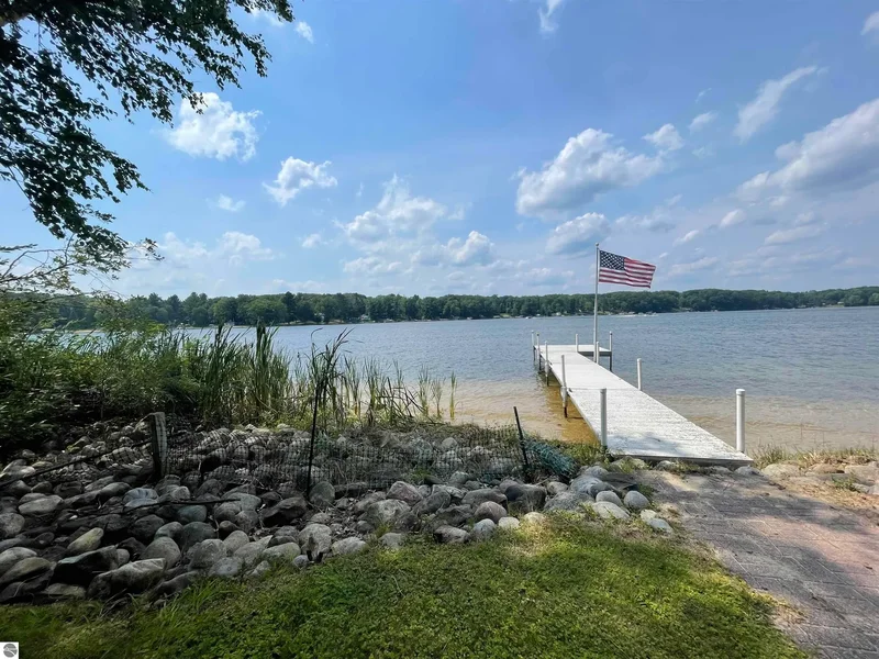 5685 Shirley Ann Drive, Harrison, MI 48625, Harrison, Michigan, United States. - Photo 69
