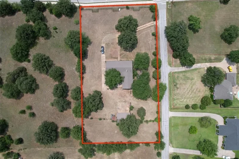 2608 W Southlake Boulevard, Grapevine, Texas, United States. - Photo 15