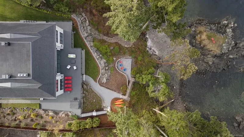 10865 Fernie Wynd Rd, North Saanich, BC, V8L5H8, CANADA, North Saanich, British Columbia, Canada. - Photo 66