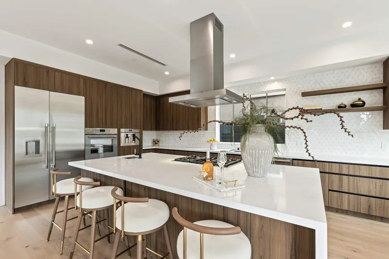 908 Rosecrans Avenue , Manhattan Beach, CA 90266, Manhattan Beach, California, United States. - Photo 25
