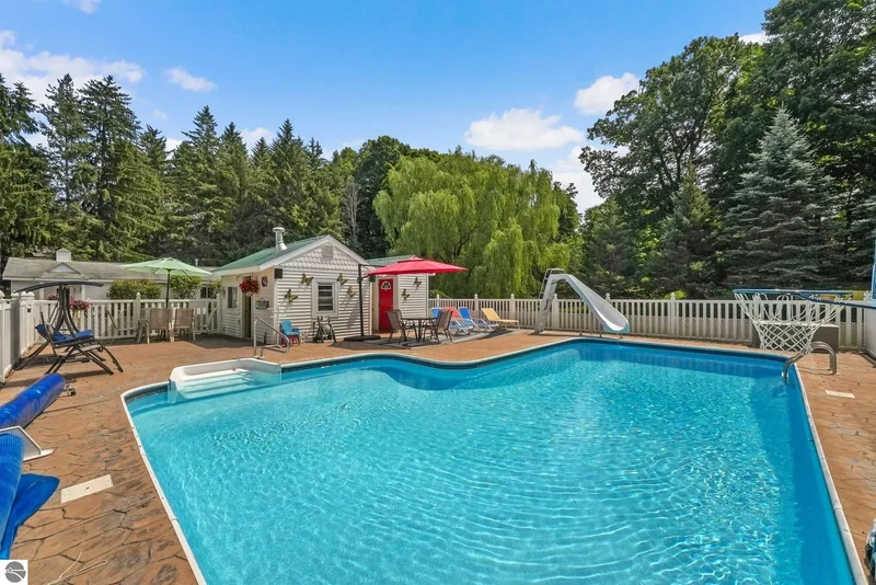 5161 Silver Pines Road, Traverse City, MI, 49685, USA, Traverse City, Michigan, United States. - Photo 12
