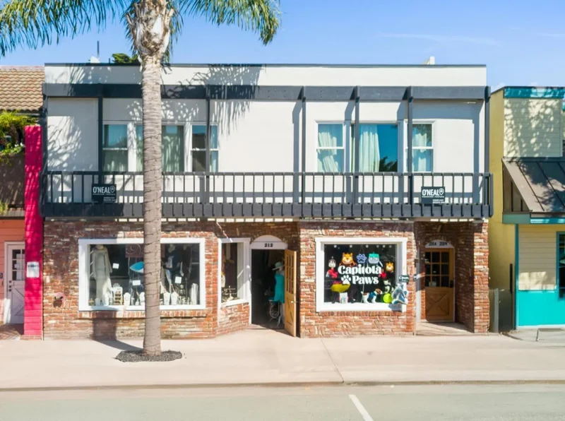 208 Capitola Avenue, Capitola, California, United States. - Photo 24