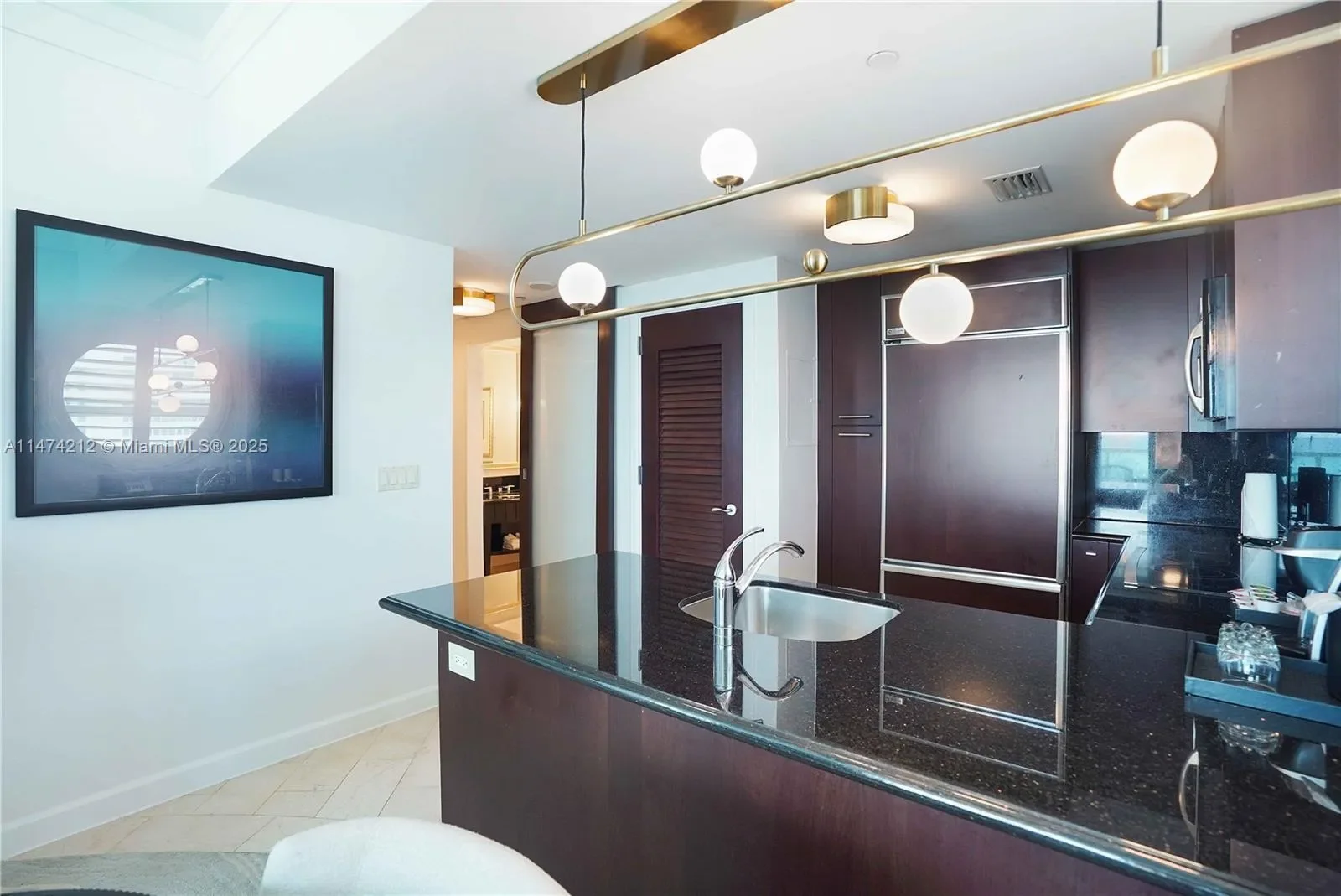 4391 Collins Ave 709, Miami Beach, Florida, United States. - Photo 13
