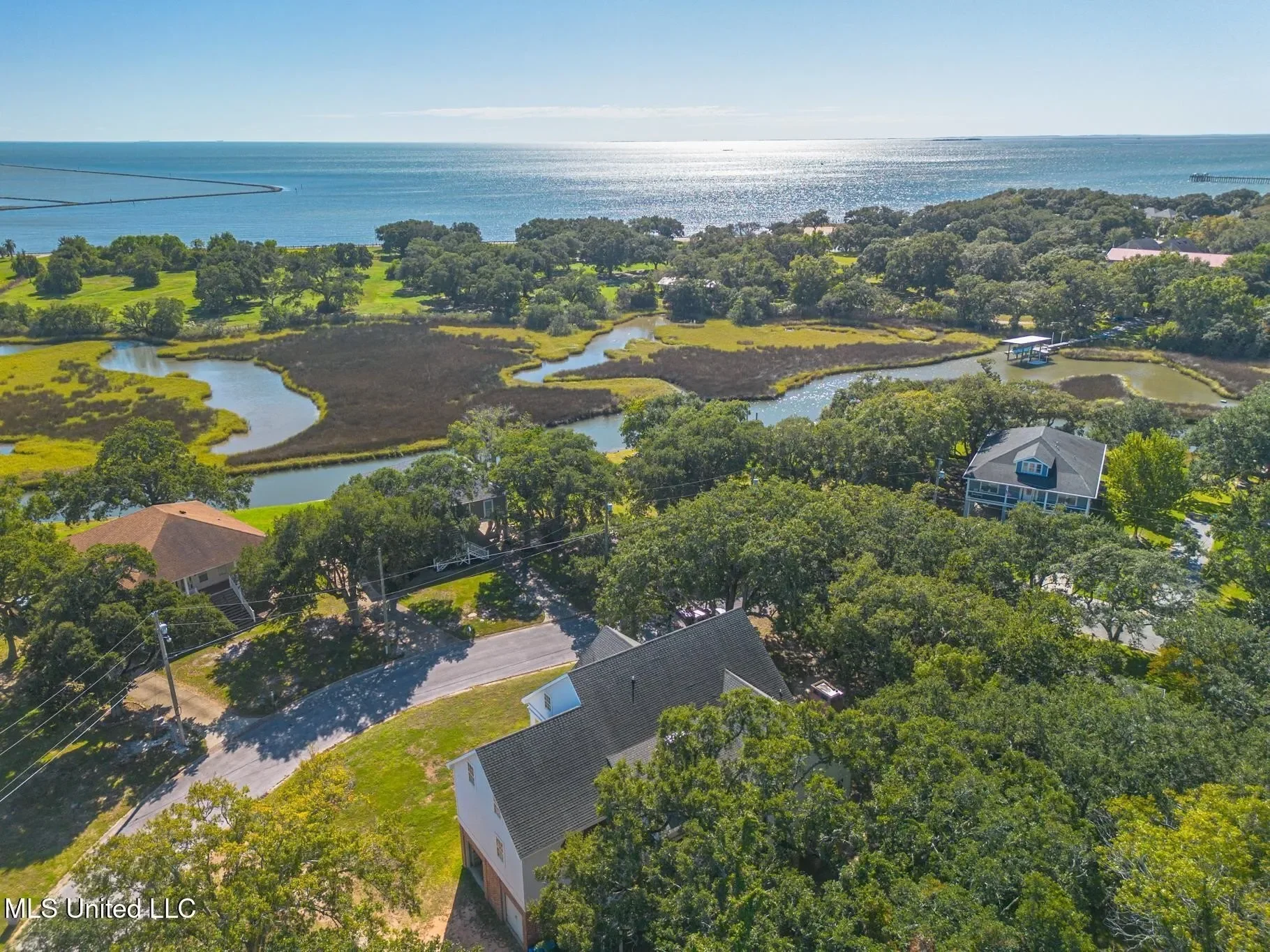 726 Wiggins Circle, Pascagoula, MS 39581, Pascagoula, Mississippi, United States. - Photo 38