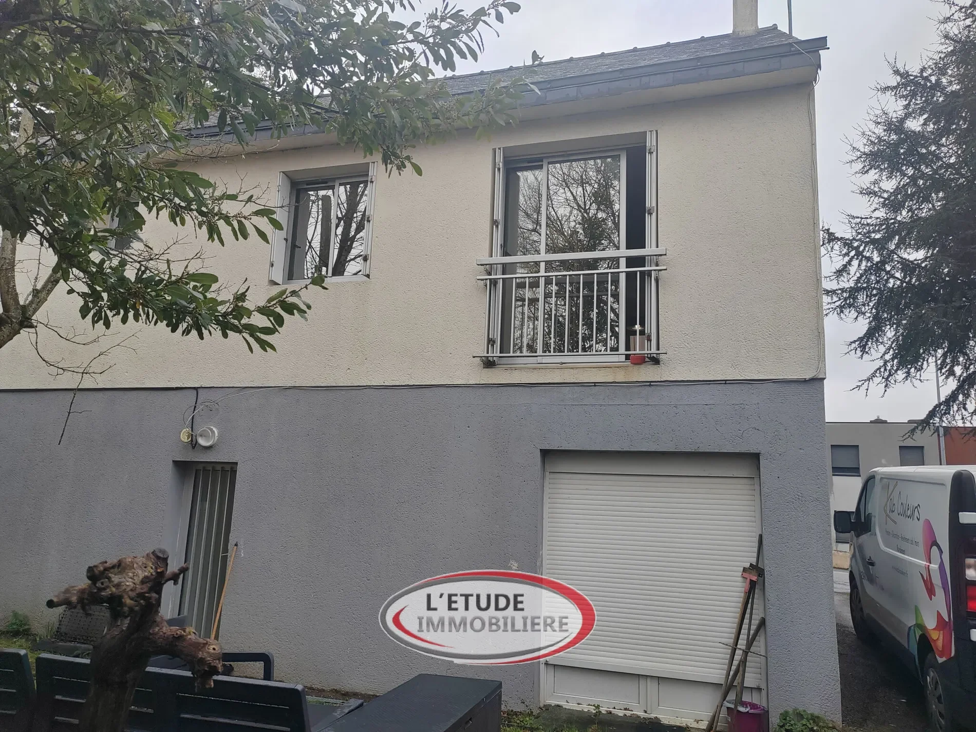 Exterior photo 2