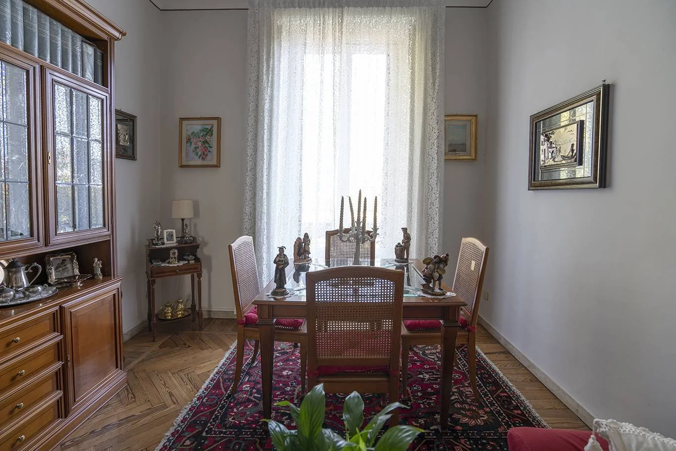 Gallery photo 9