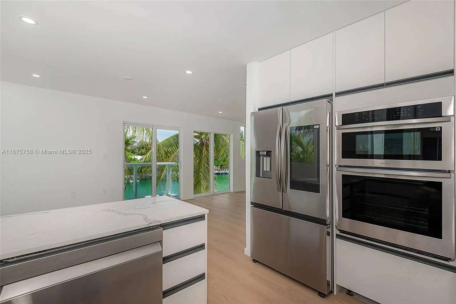 1975 Calais Dr, Miami Beach, Florida, United States. - Photo 6