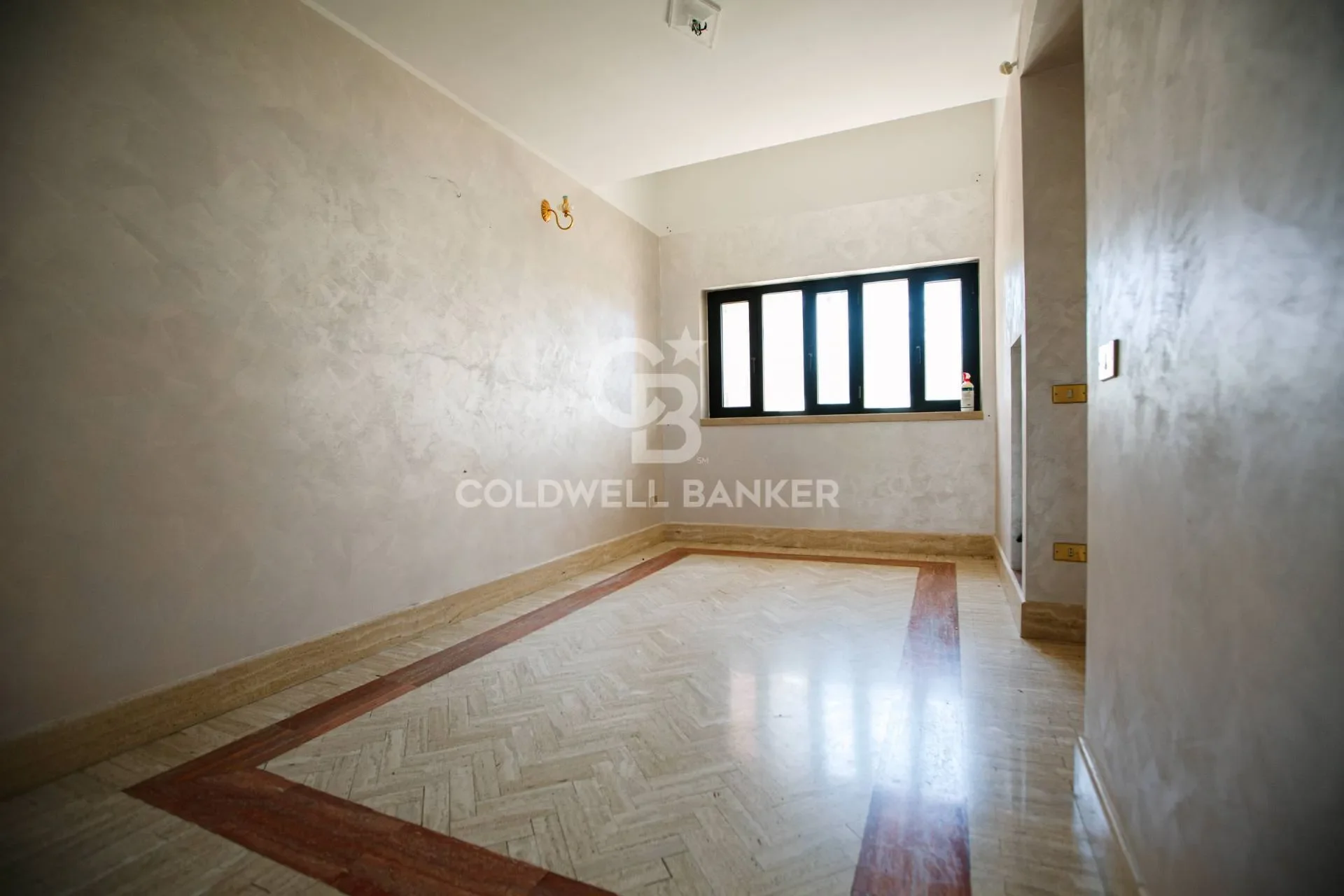 via IV novembre 22, Campobasso, Molise, Italy. - Photo 50