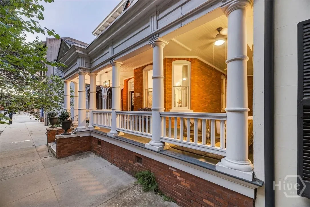 106 E Harris Street, Savannah, Georgia, United States. - Photo 39