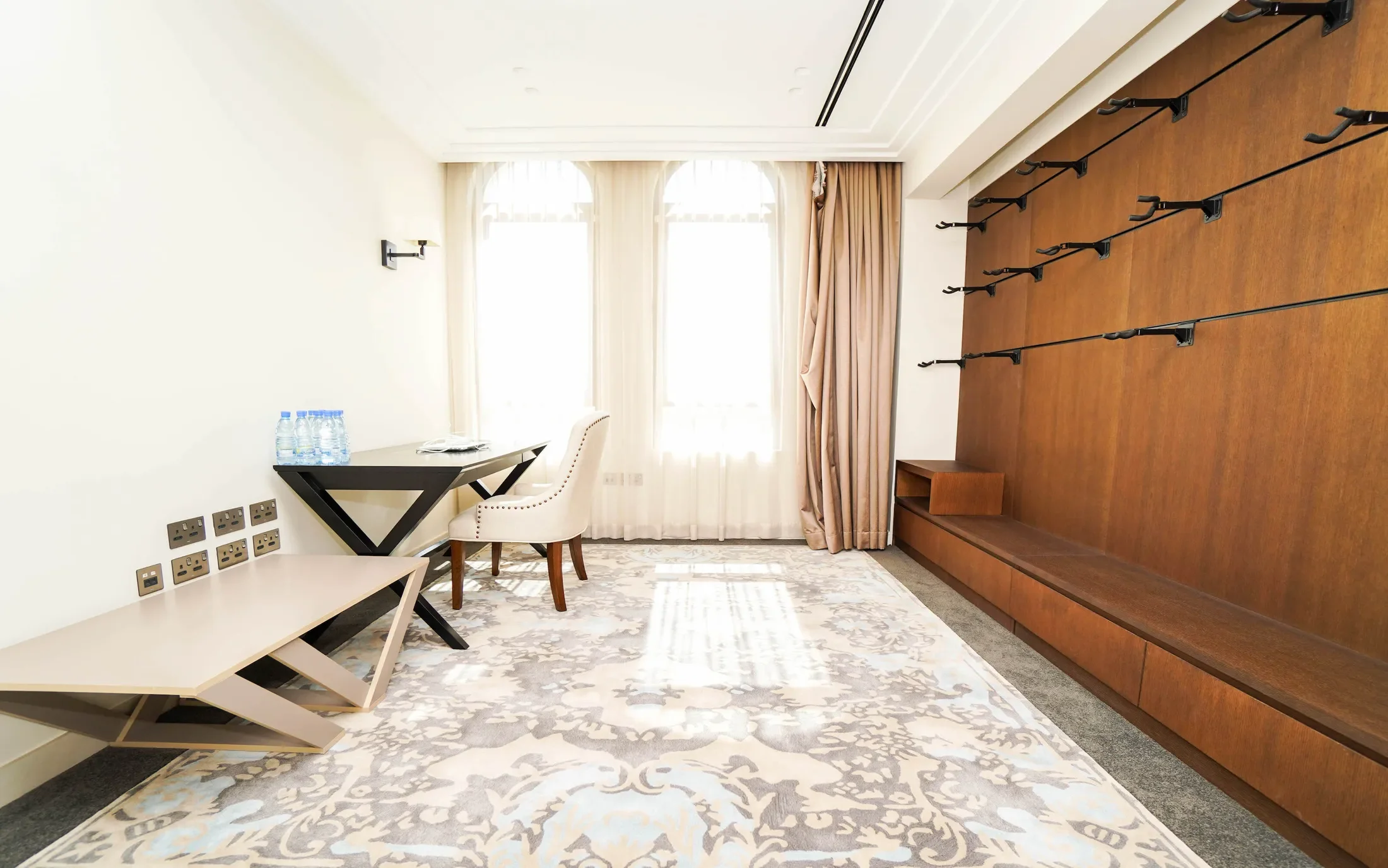 Luxury Villa | Fully Upgraded 4 Bedroom | Upgraded and Extended Land | Vacant