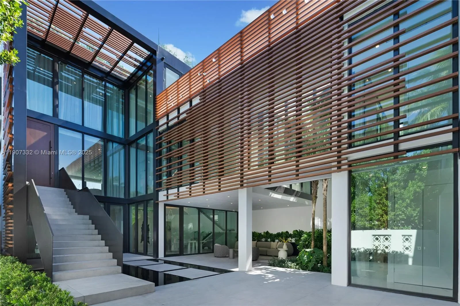 7845 Atlantic Way, Miami Beach, Florida, United States. - Photo 32