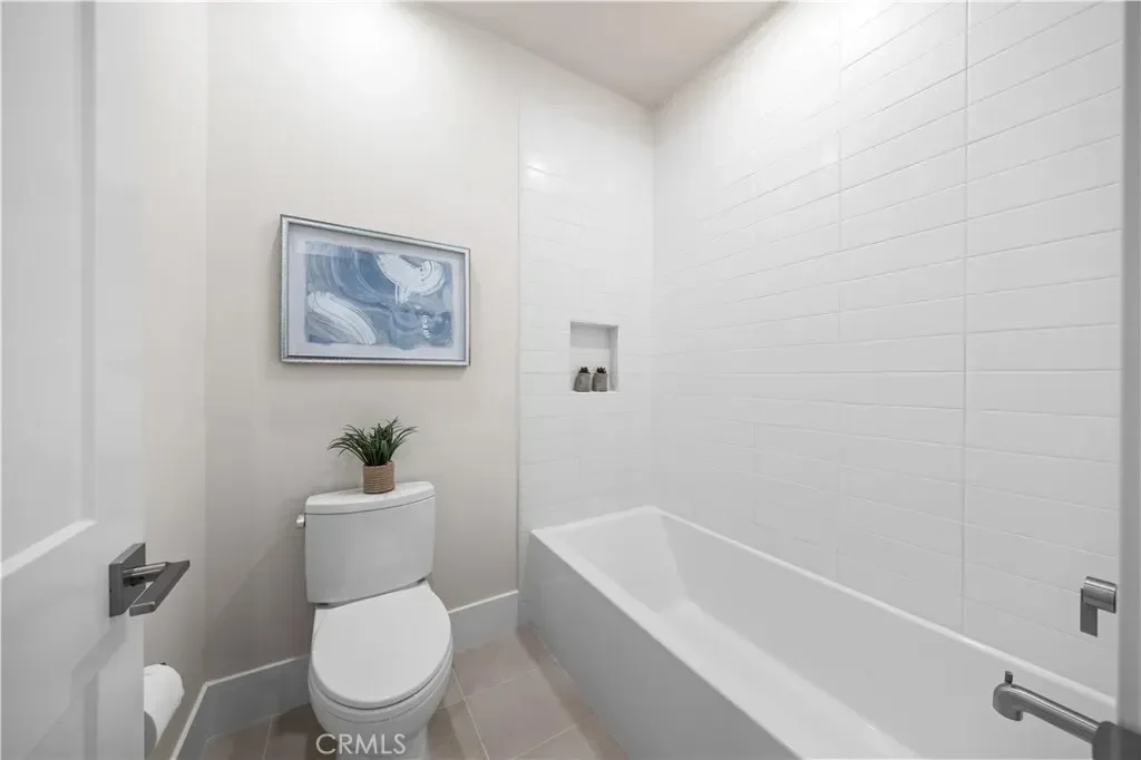 122 Mossvine, Irvine, California, United States. - Photo 31