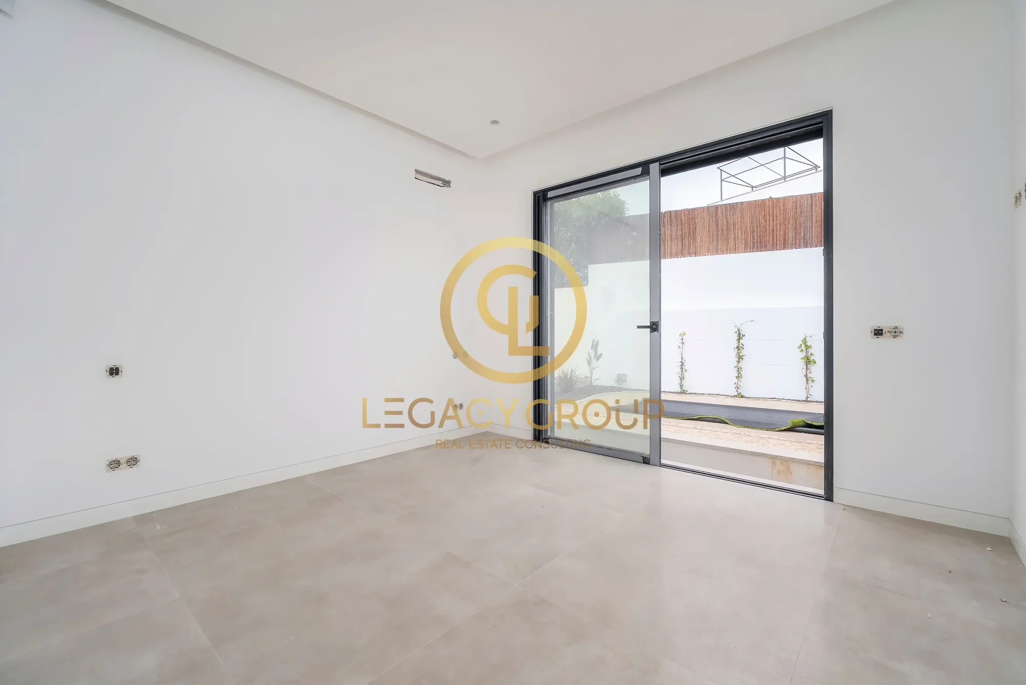 Gallery photo 10
