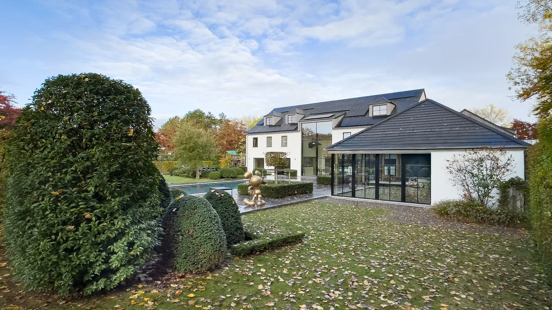 Exterior photo 7