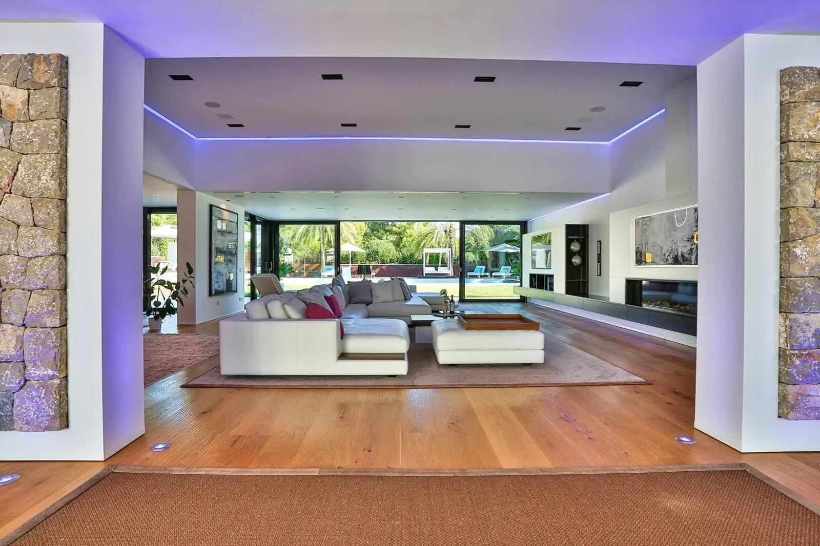 Gallery photo 6