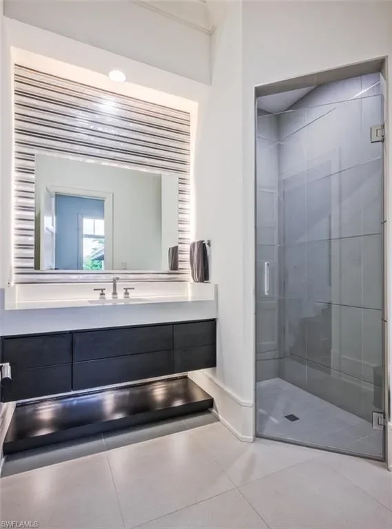 185 CAJEPUT DR, Naples, FL, 34108, USA, Naples, Florida, United States. - Photo 2