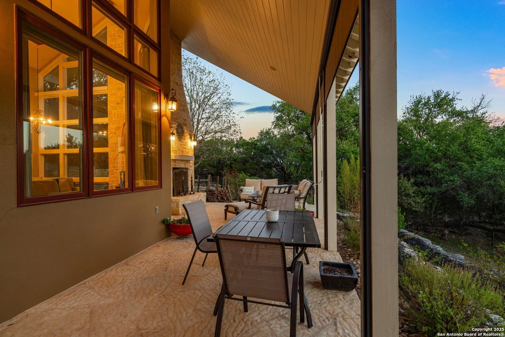 Exterior photo 10