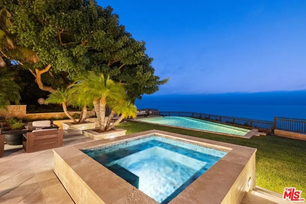 24834 Pacific Coast Highway, Malibu, California, United States. - Photo 29