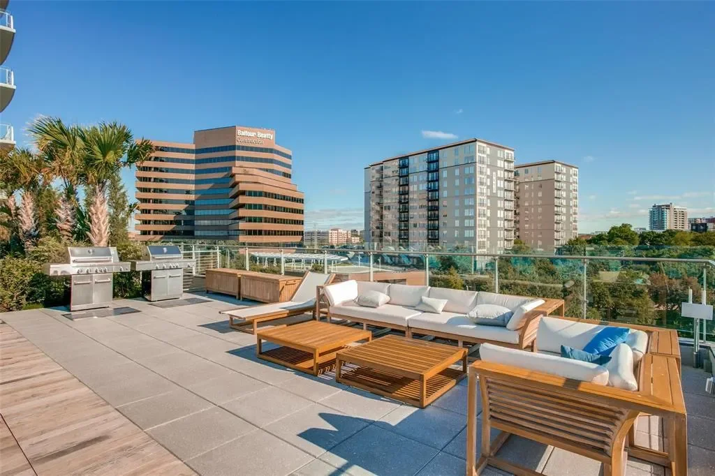 3130 N Harwood Street 705, Dallas, Texas, United States. - Photo 33