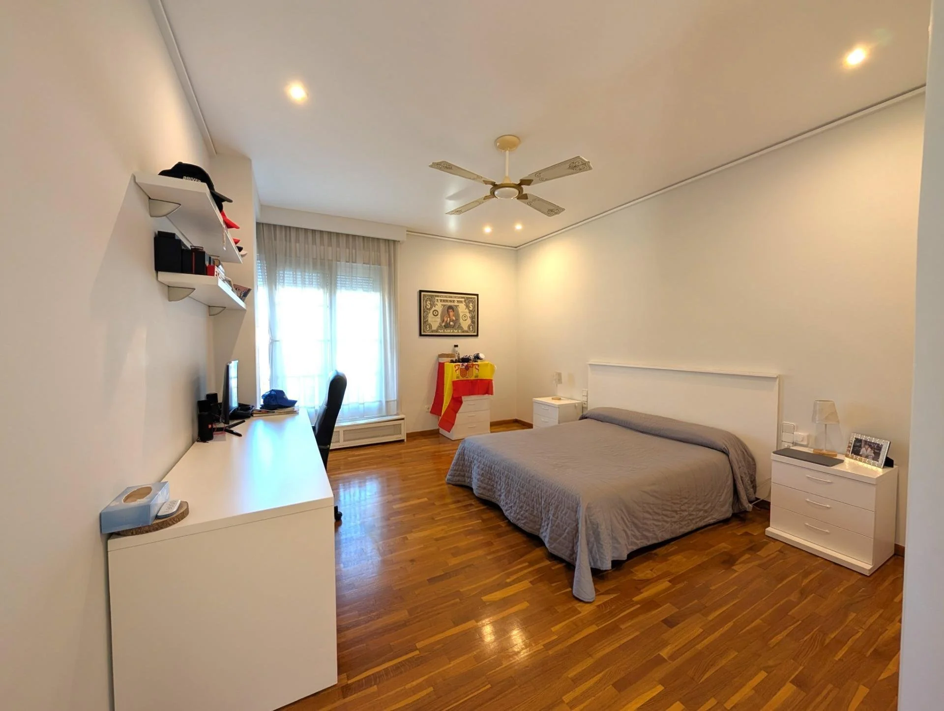 Gallery photo 4