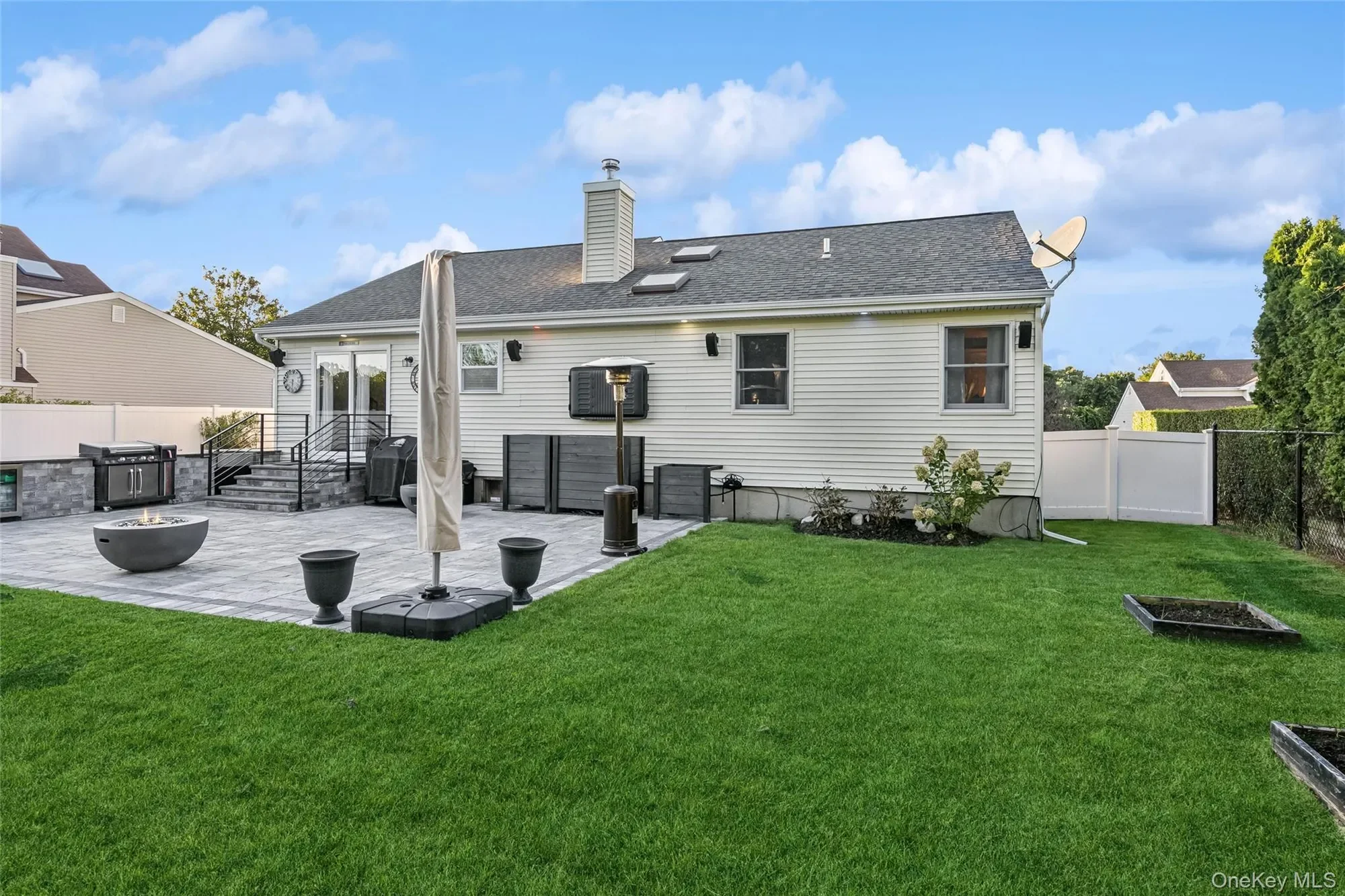 45 Meadow Court, Manorville, New York, United States. - Photo 22
