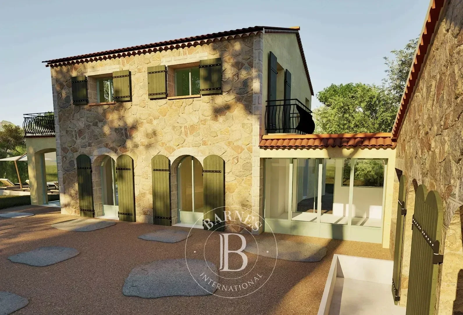 Exterior photo 2