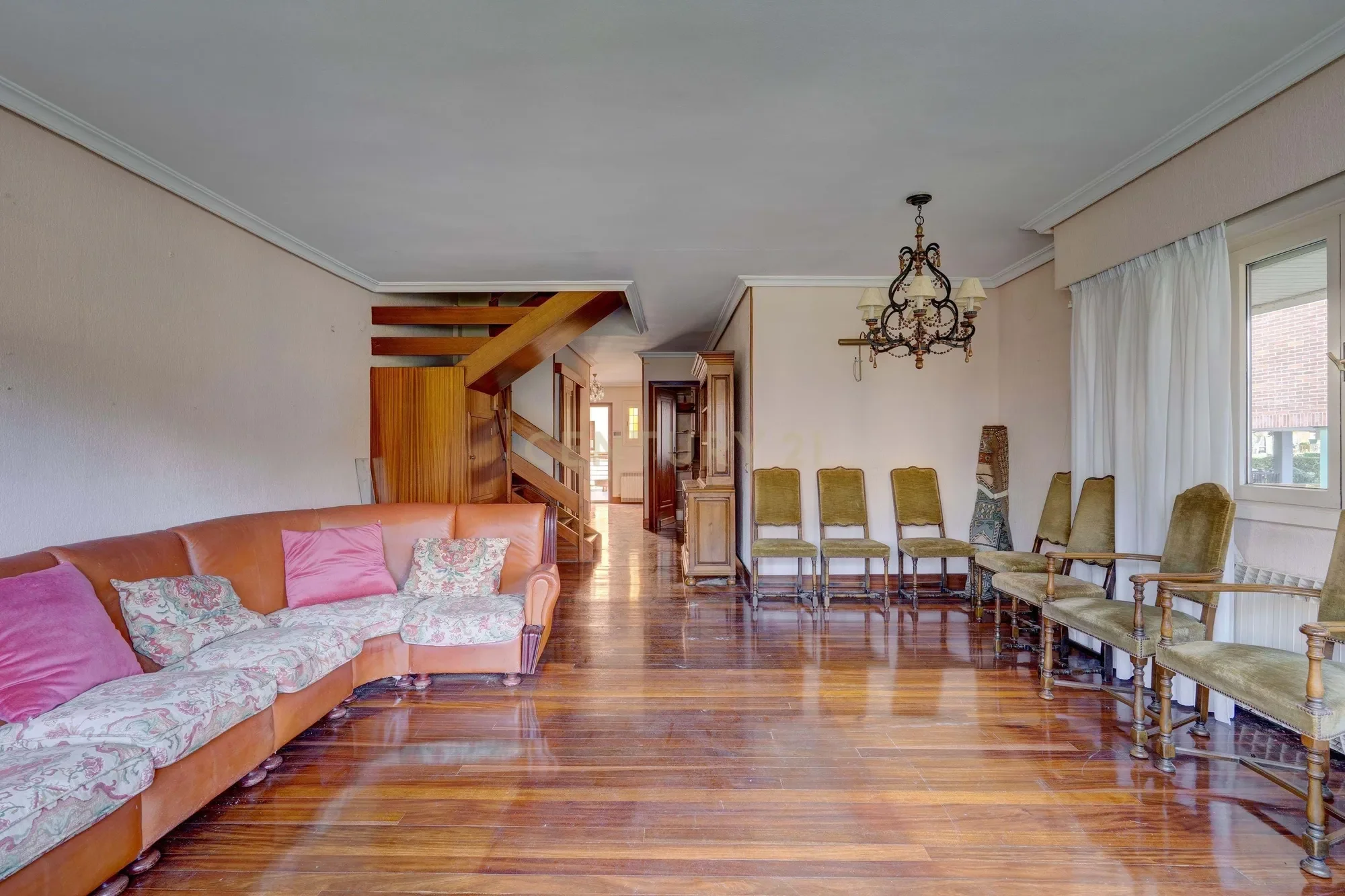Gallery photo 1