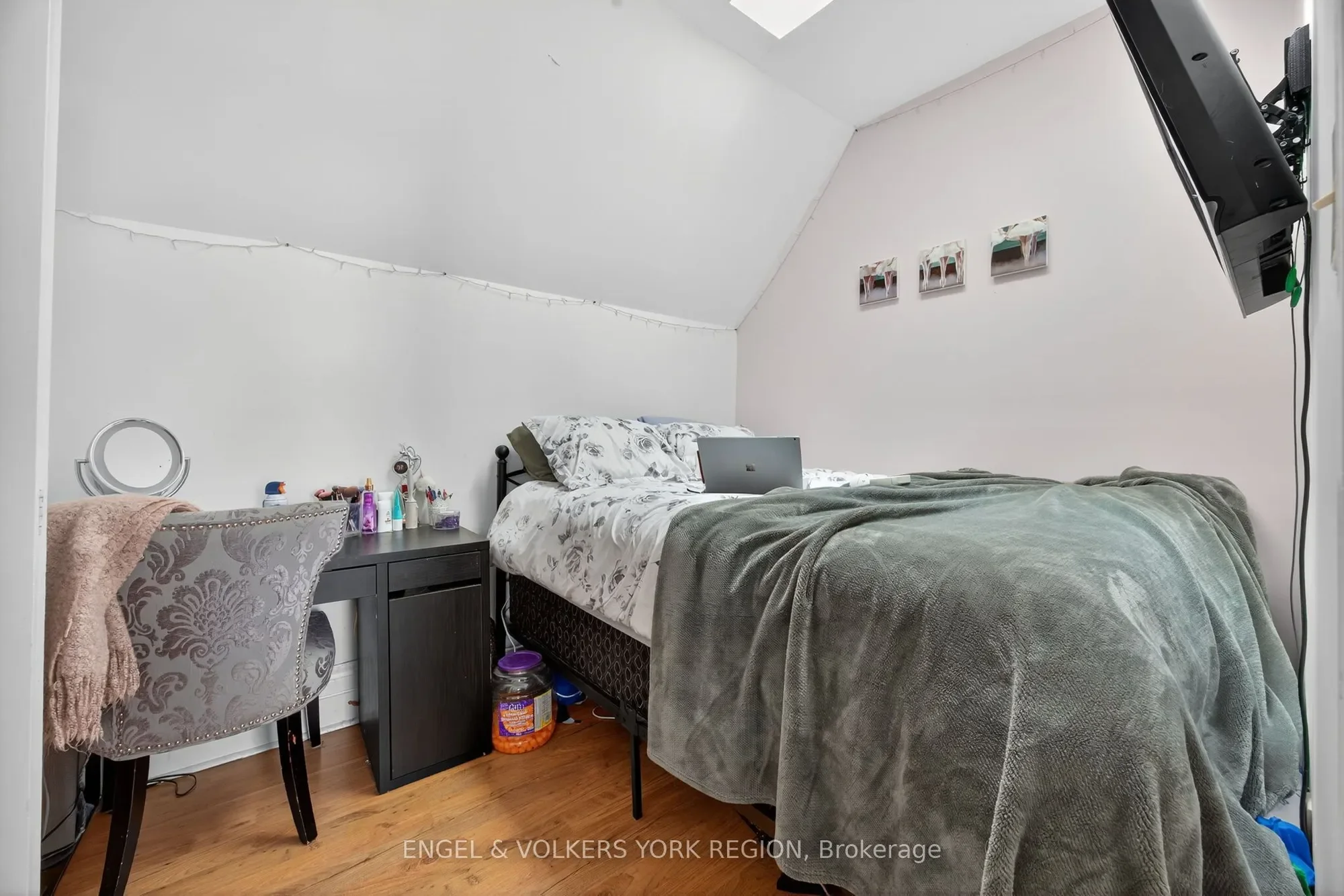 Gallery photo 11