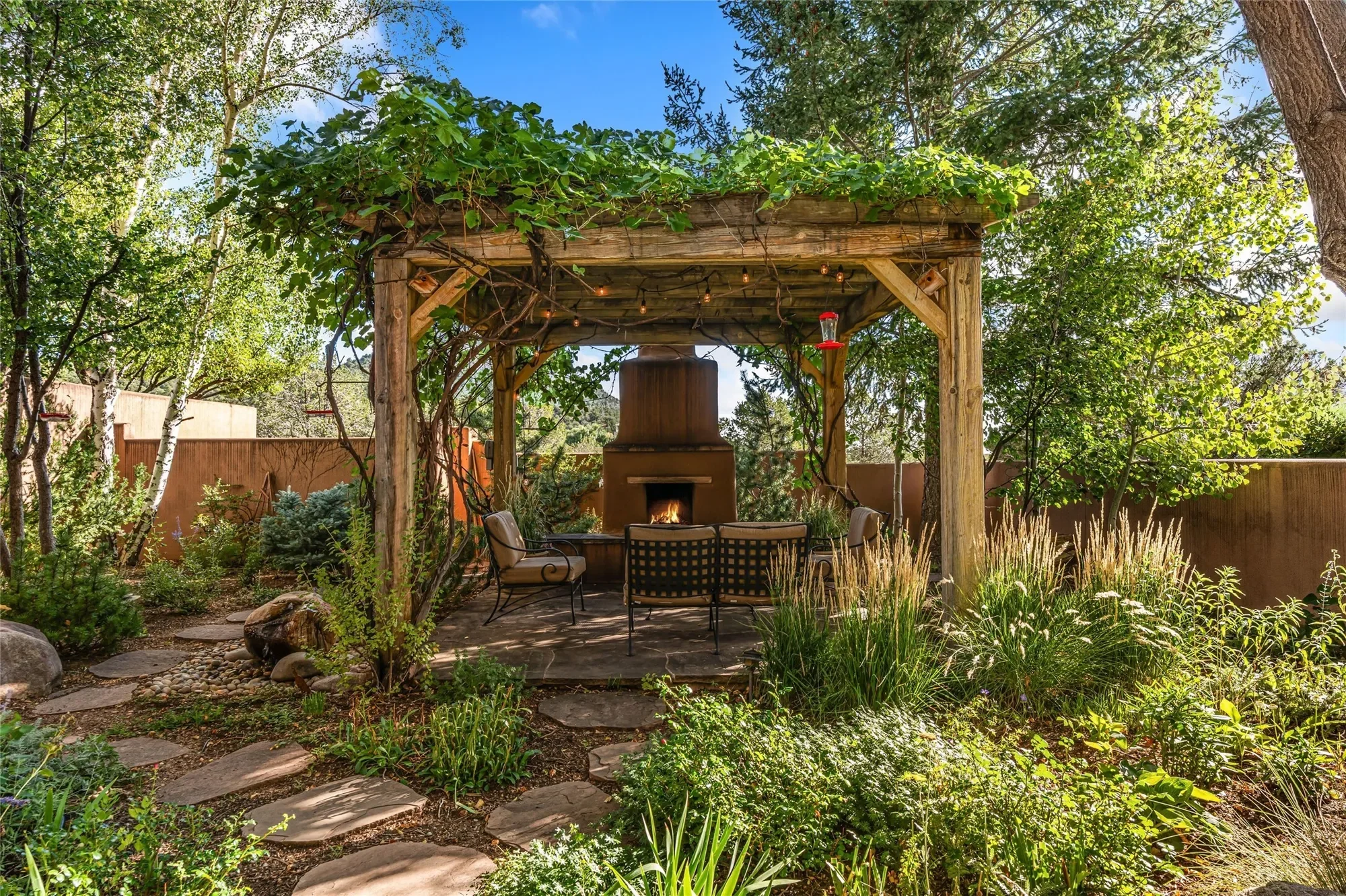 754 Calle Del Resplandor, Santa Fe, NM 87505, Santa Fe, New Mexico, United States. - Photo 29