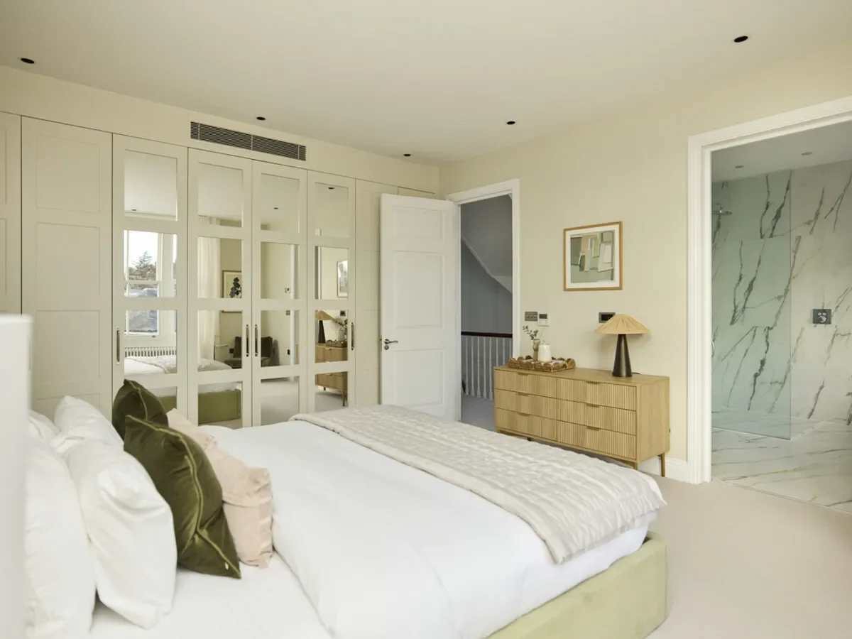 Springfield Road, London, NW8, London, England, United Kingdom. - Photo 7