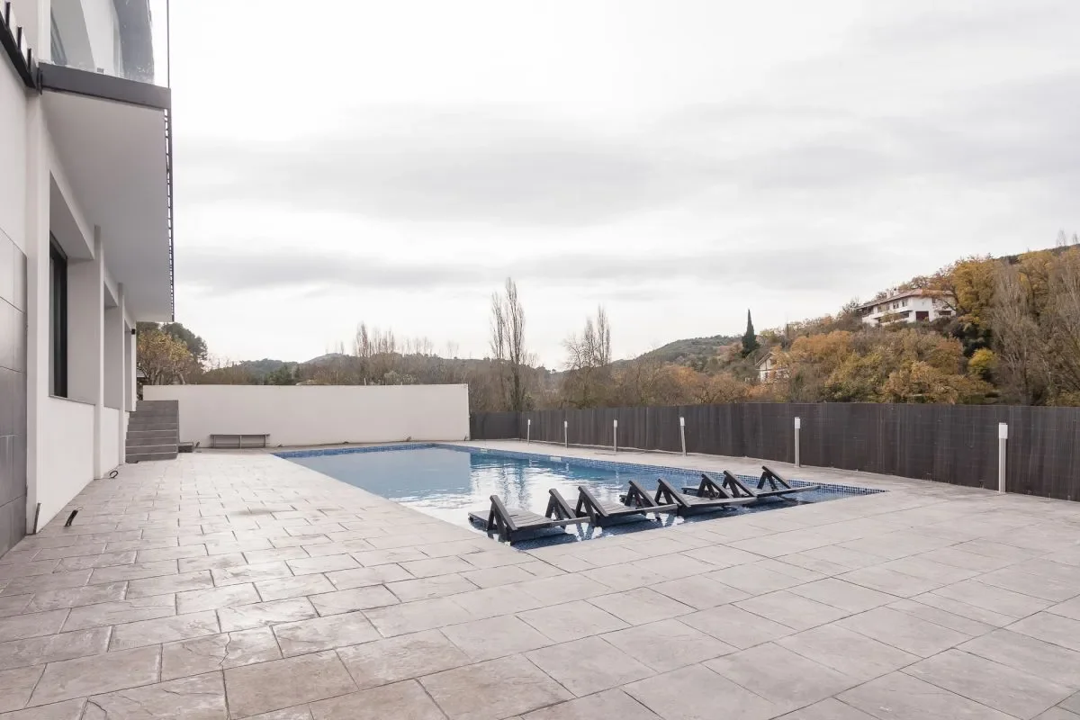 Exterior photo 9