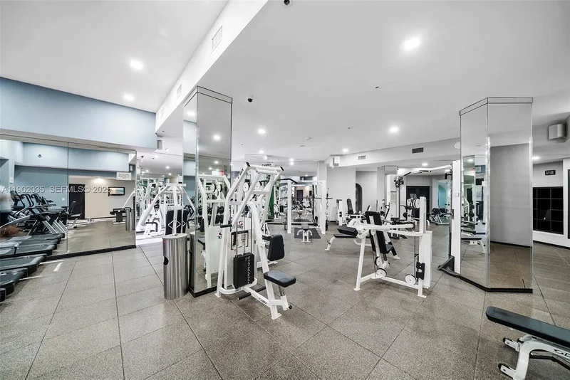 1581 Brickell Ave 2104, Miami, Florida, United States. - Photo 45