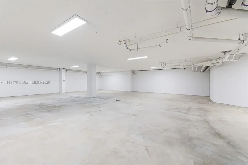 2824 Coconut Ave 2824, Miami, Florida, United States. - Photo 29