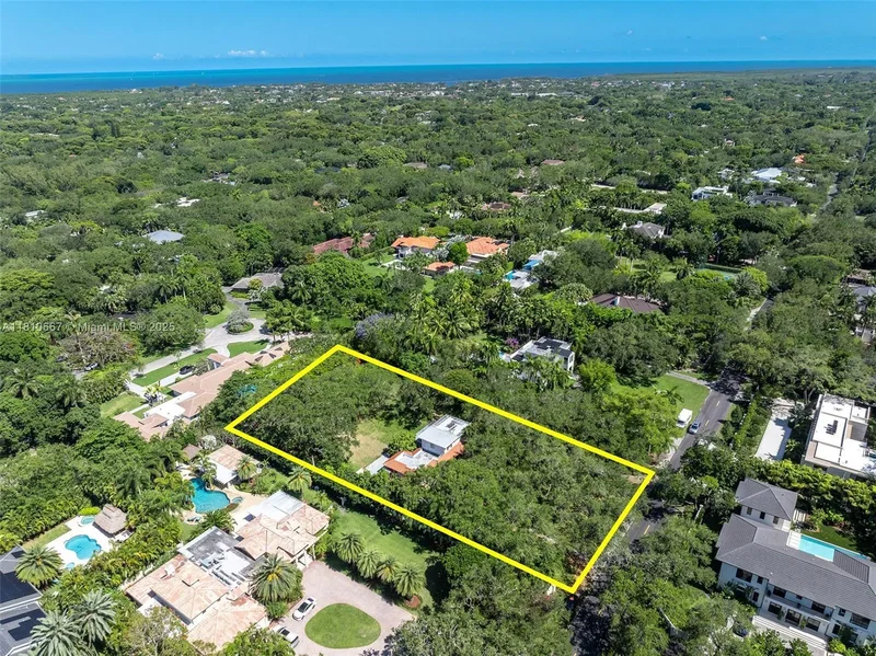 7301 Ponce De Leon Rd, Miami, Florida, United States. - Photo 10