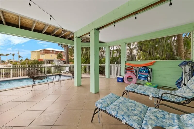 104 Washington AVE, Fort Myers Beach, Florida, United States. - Photo 10
